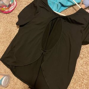 Workout shirt // cleaning out my closet